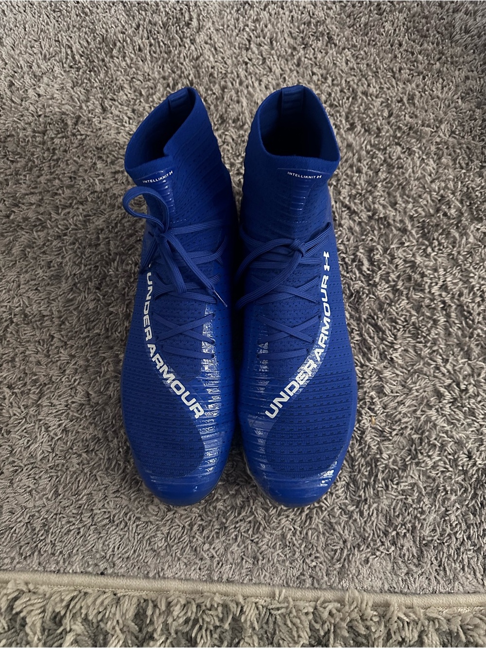 Under Armour Men’s High-Top Athletic Cleats in Royal Blue